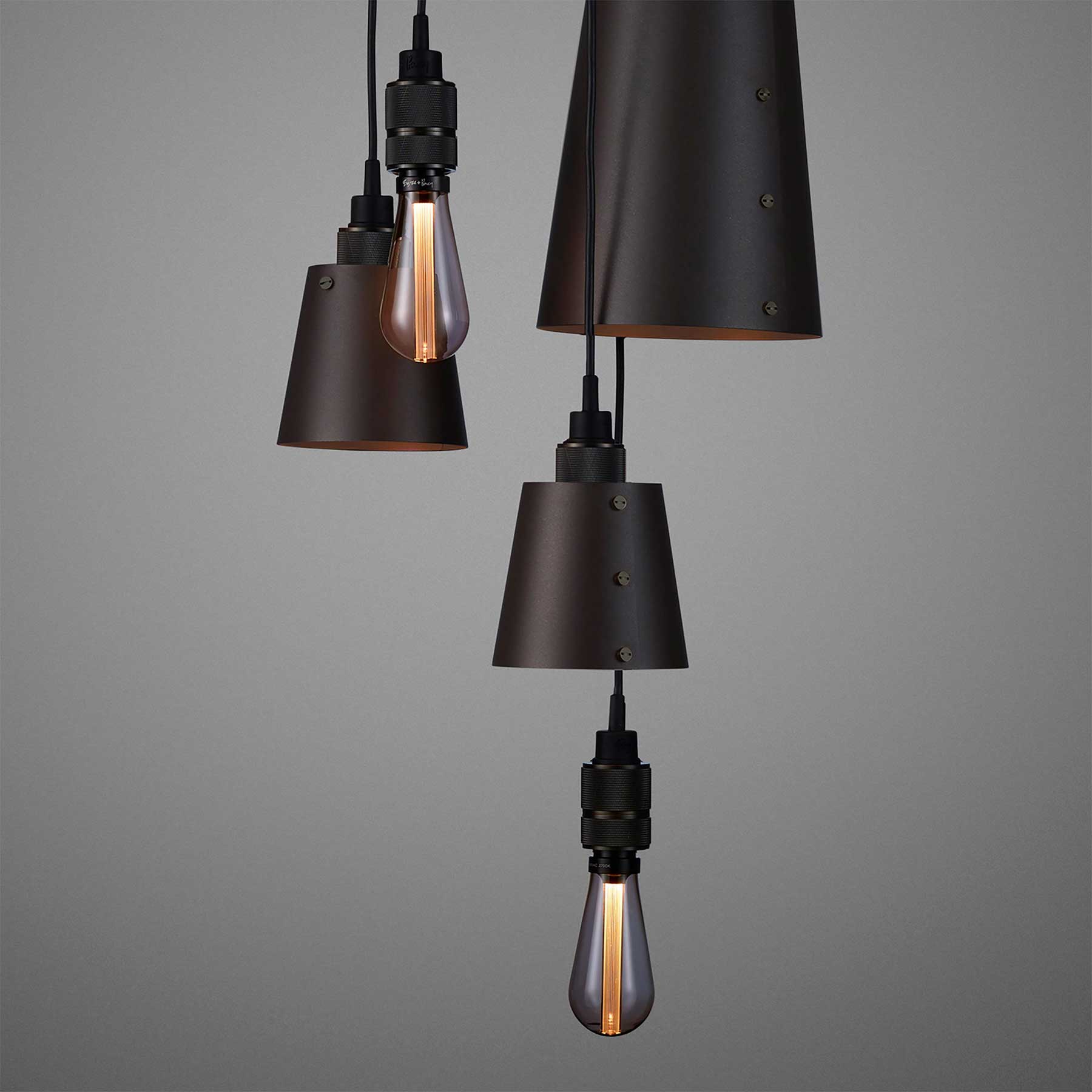 Buster & Punch HOOKED Mix E27 grafitové závěsné svítidlo