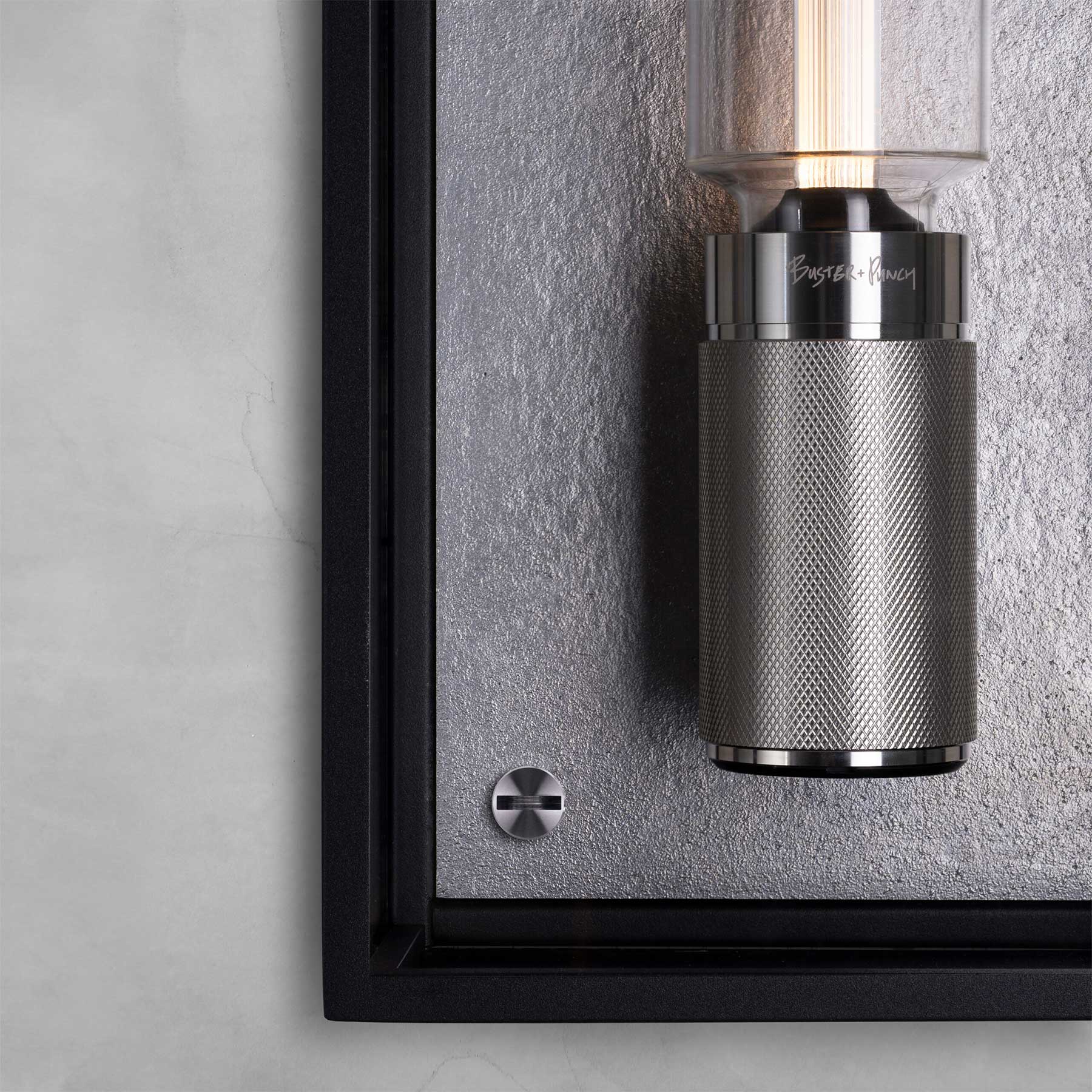 Buster & Punch E27 Caged Wet nástěnné svítidlo IP44