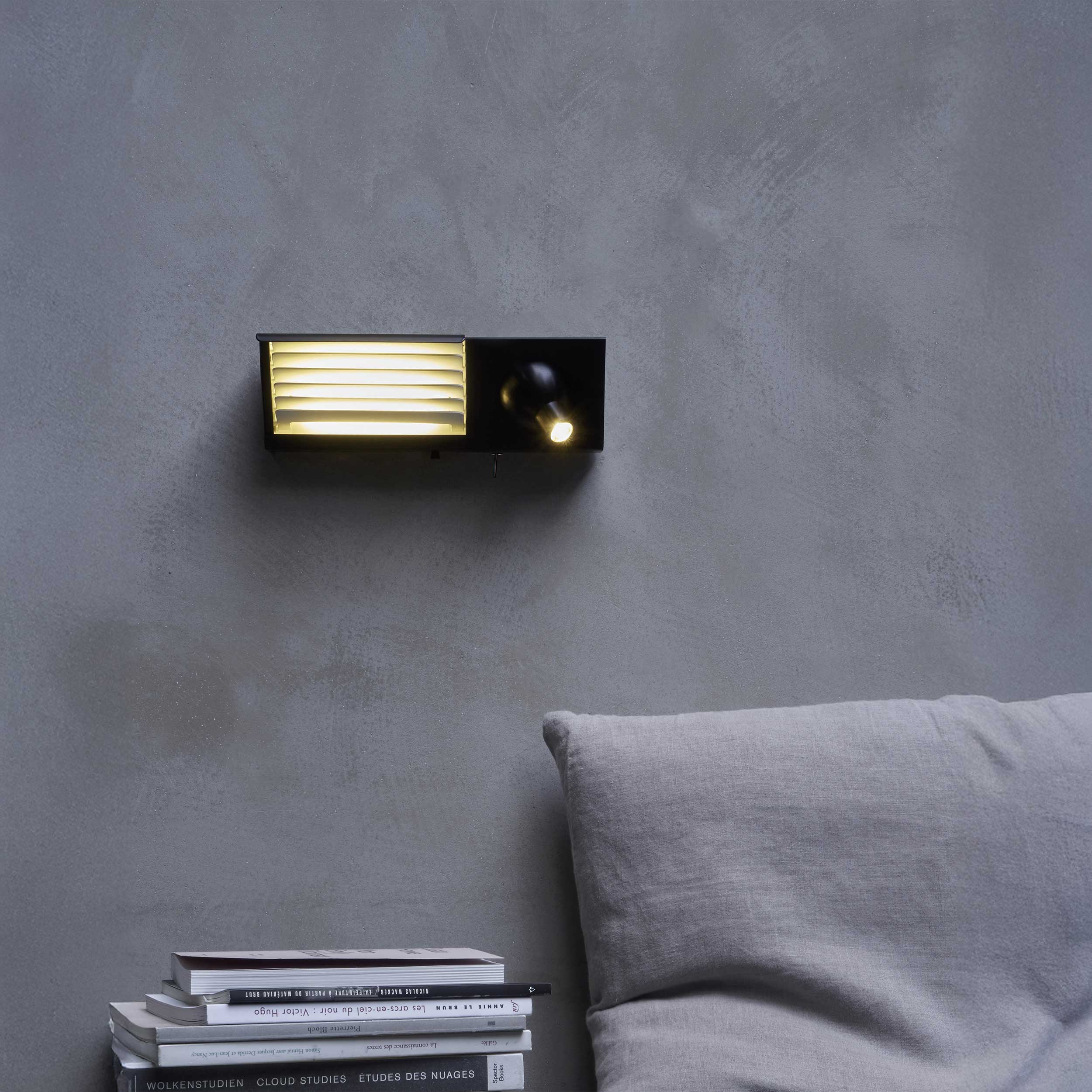 DCW éditions Biny LED nástenné svietidlo posteľ