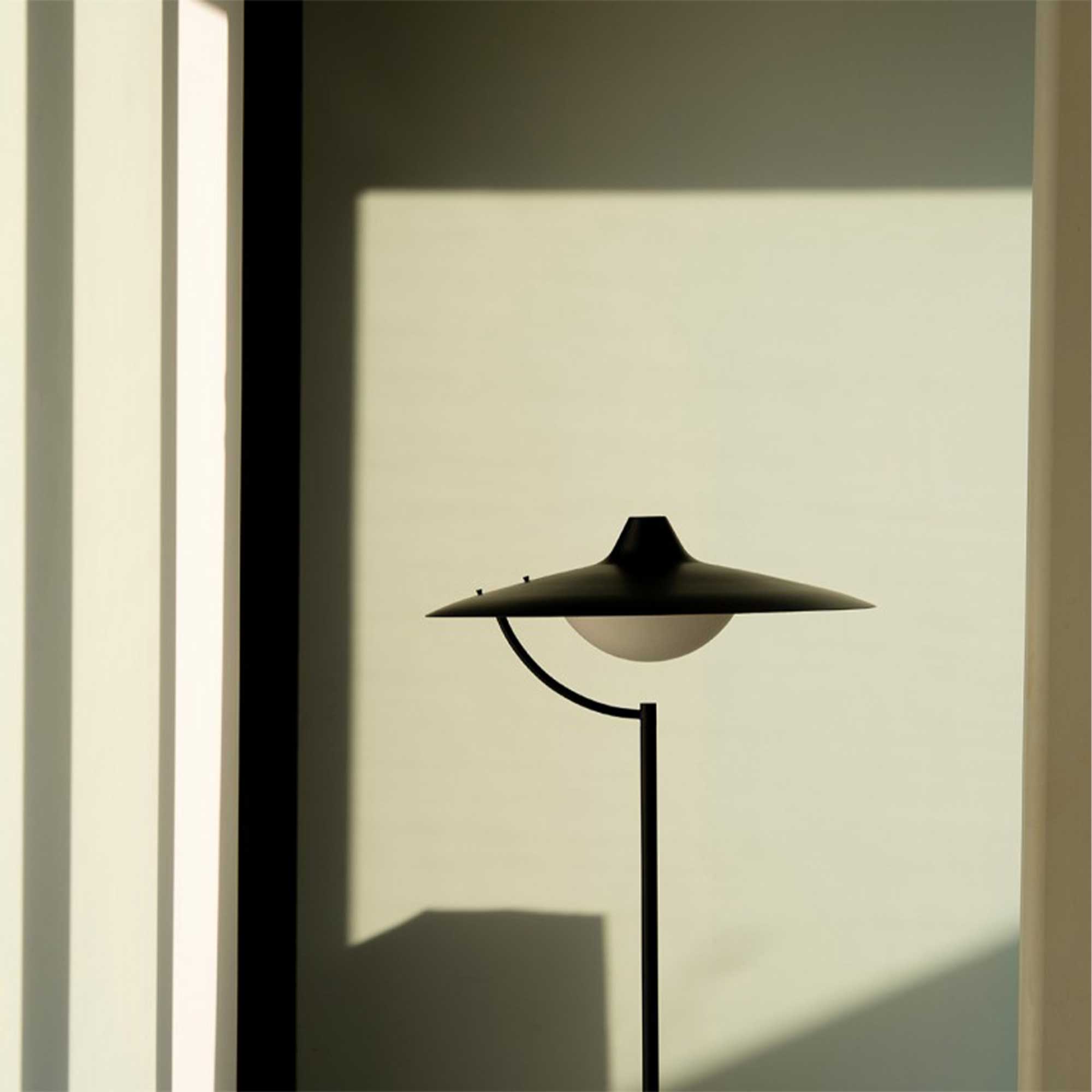 stojanová svietidlo DCW éditions Biny LED