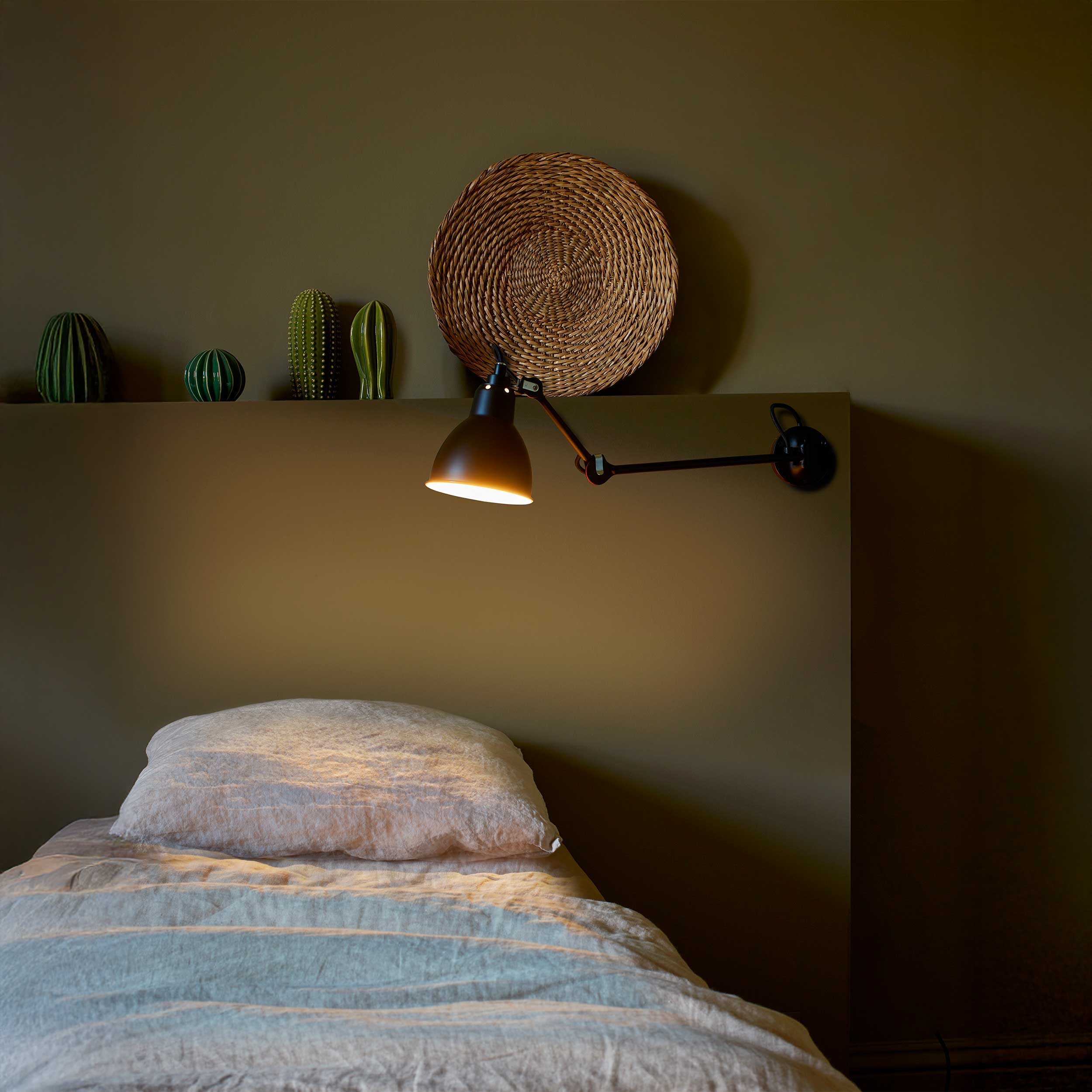 DCW éditions Lampe Gras N°204 L40 E27 nástenné svietidlo