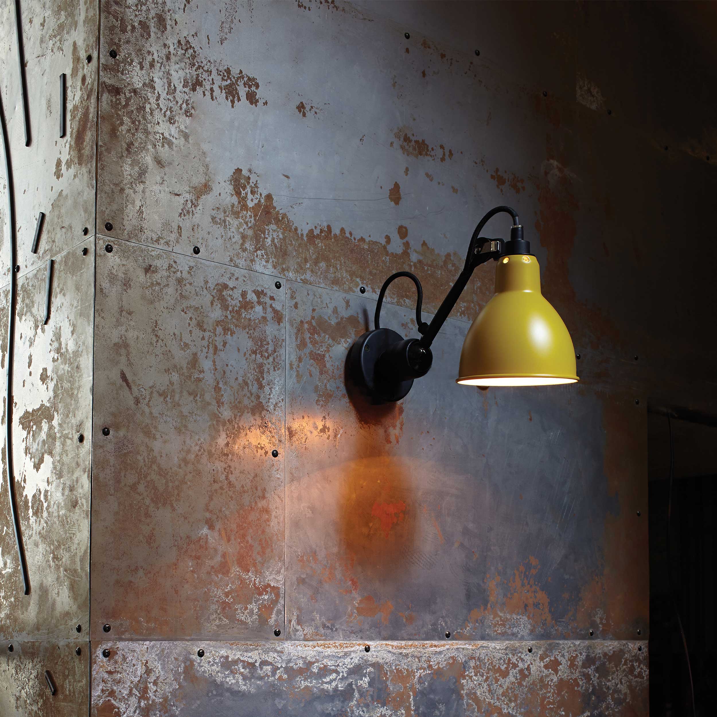 DCW éditions Lampe Gras N°304 E14 nástenná svietidlo čierna