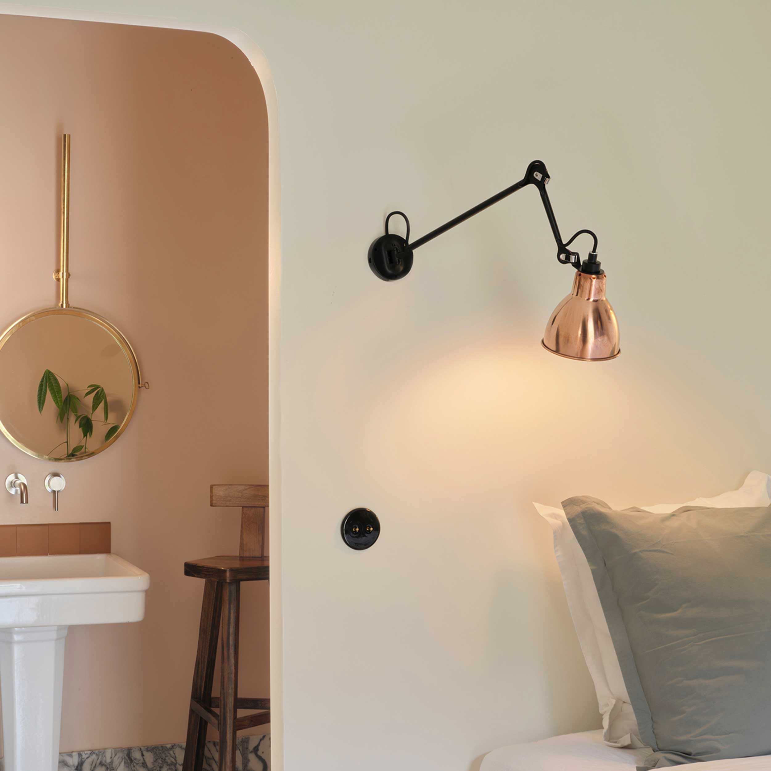 DCW éditions Lampe Gras N°122 E27 nástenná svietidlo