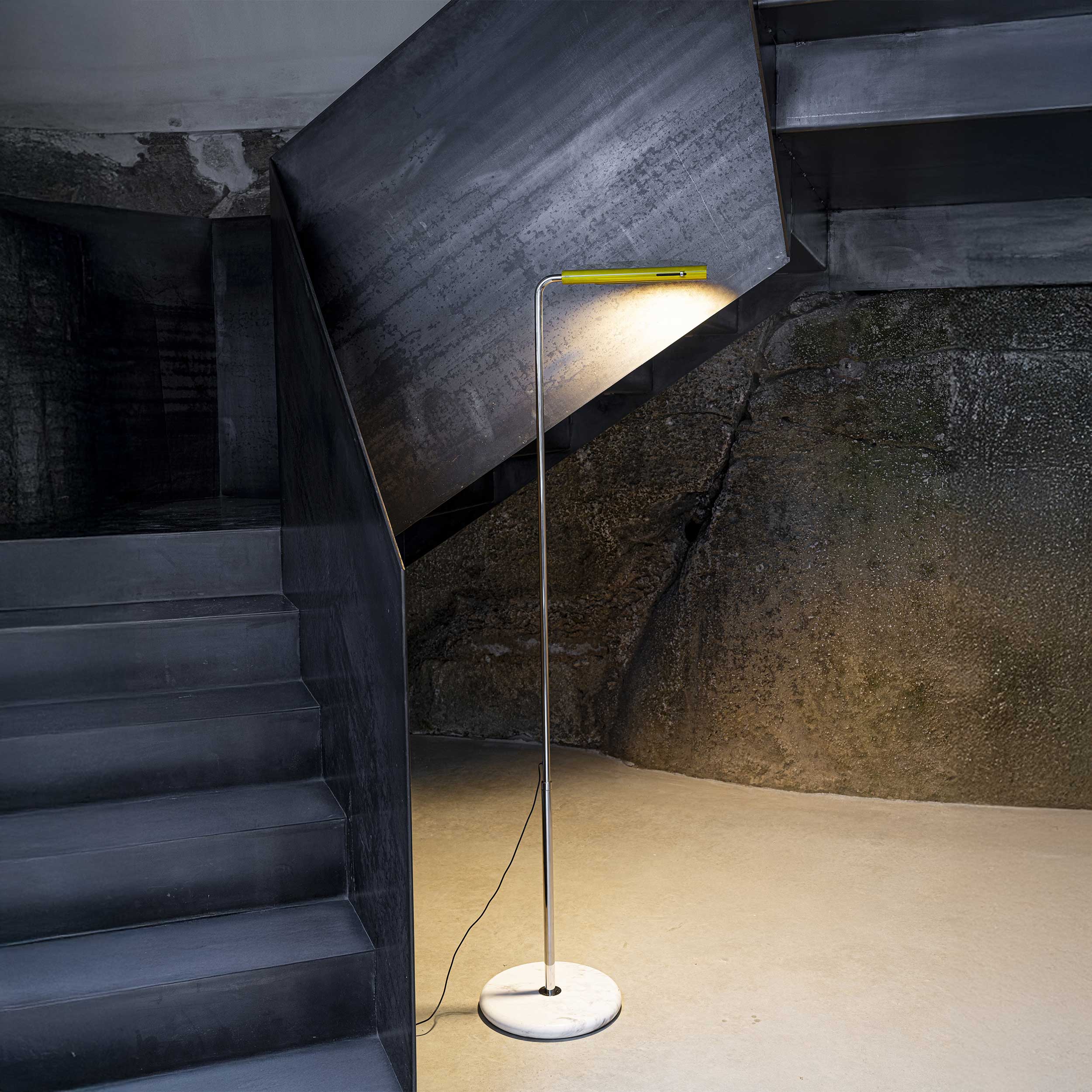 stojanová svietidlo LED DCW éditions Mezzaluna