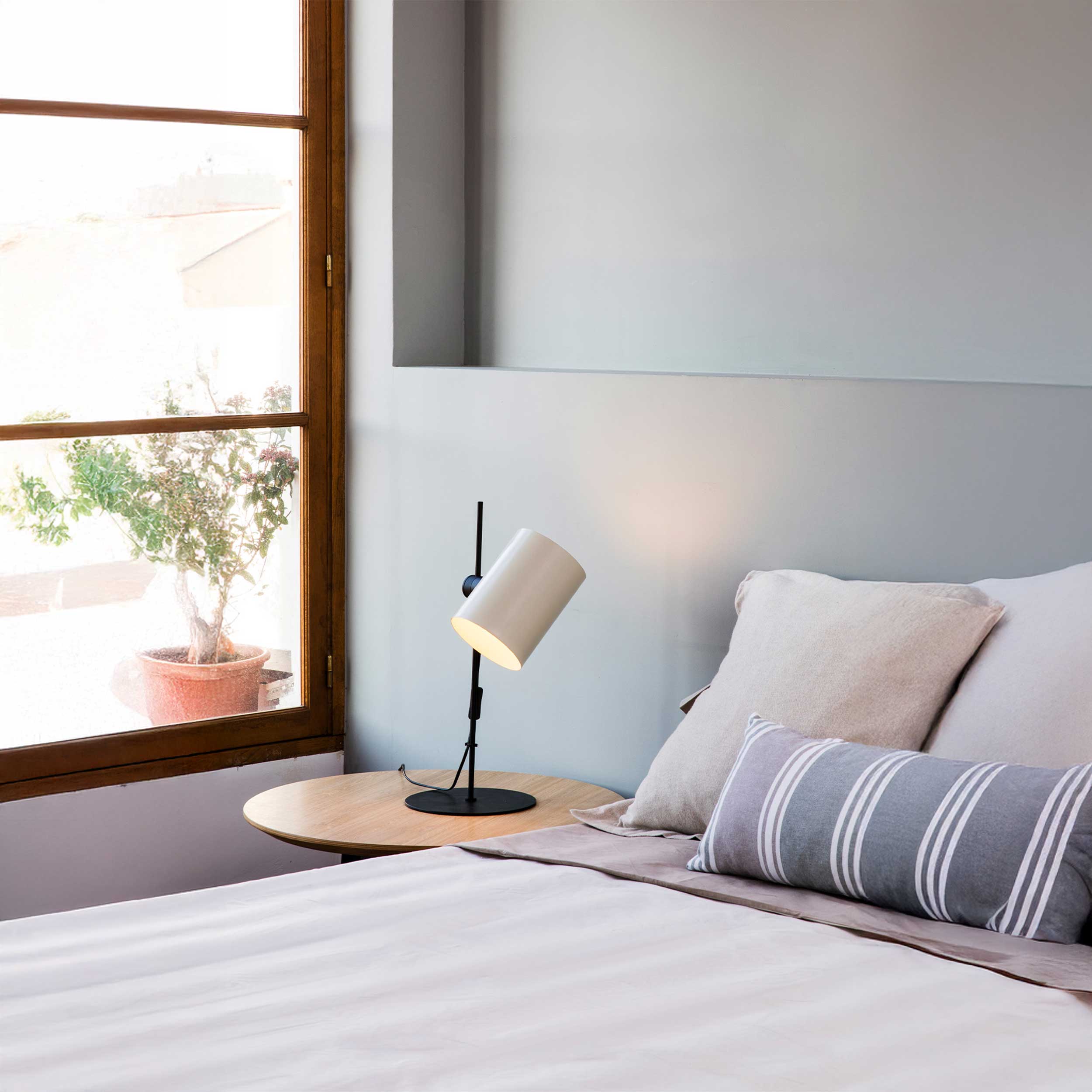 Stolná lampa Faro Guadalupe E27