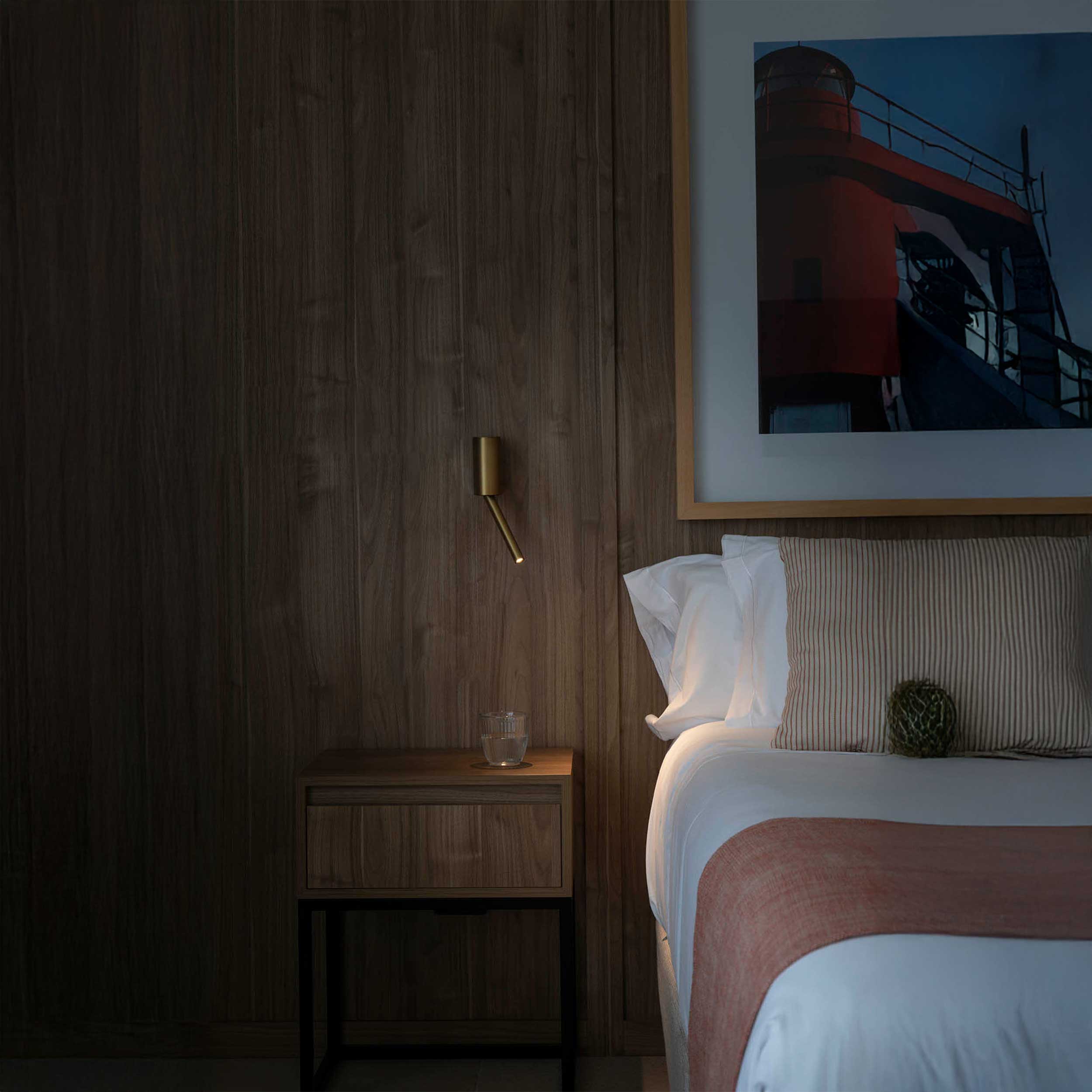 Nástenné svietidlo Faro Berni E27