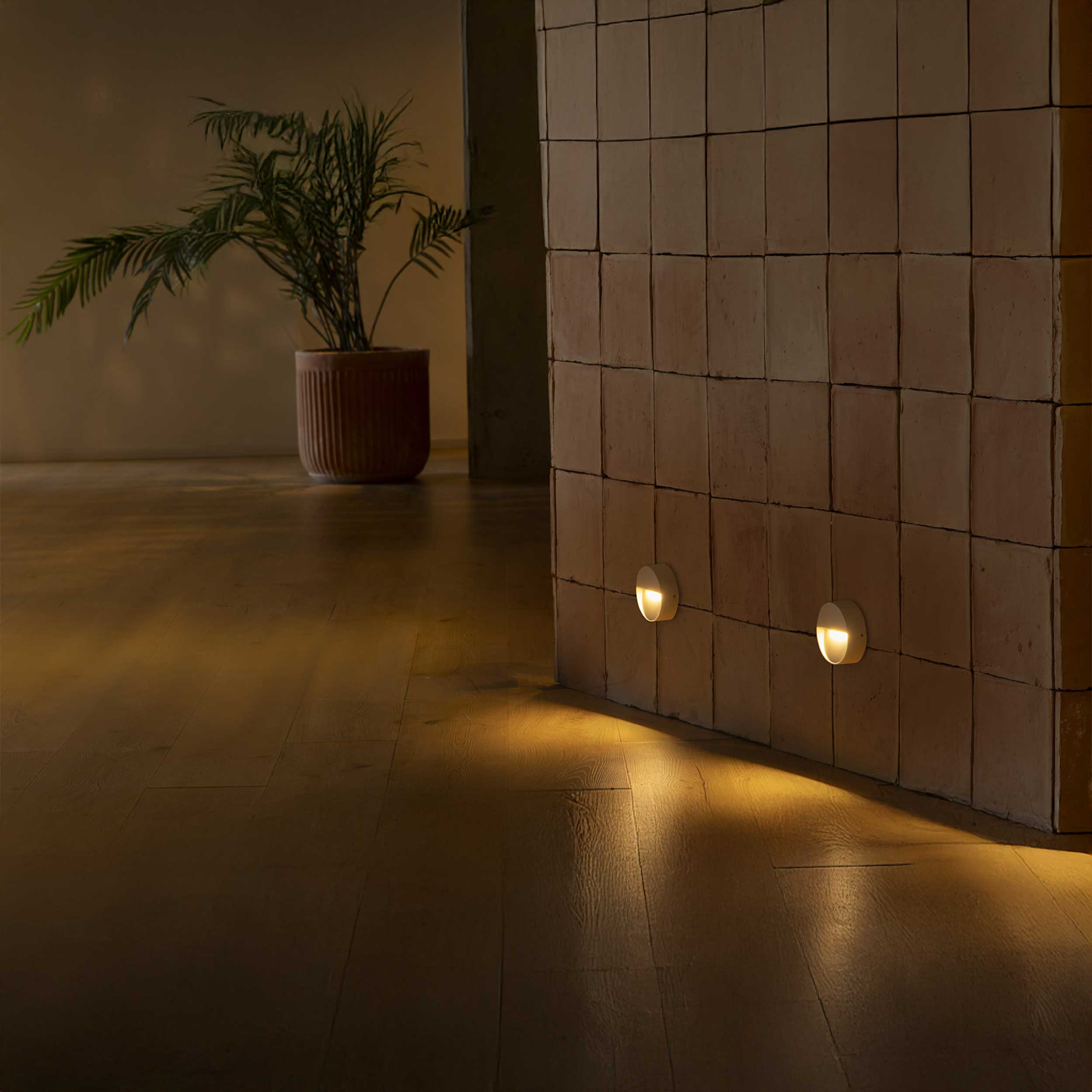 Okrúhle nástenné svietidlo Faro Dune LED IP65