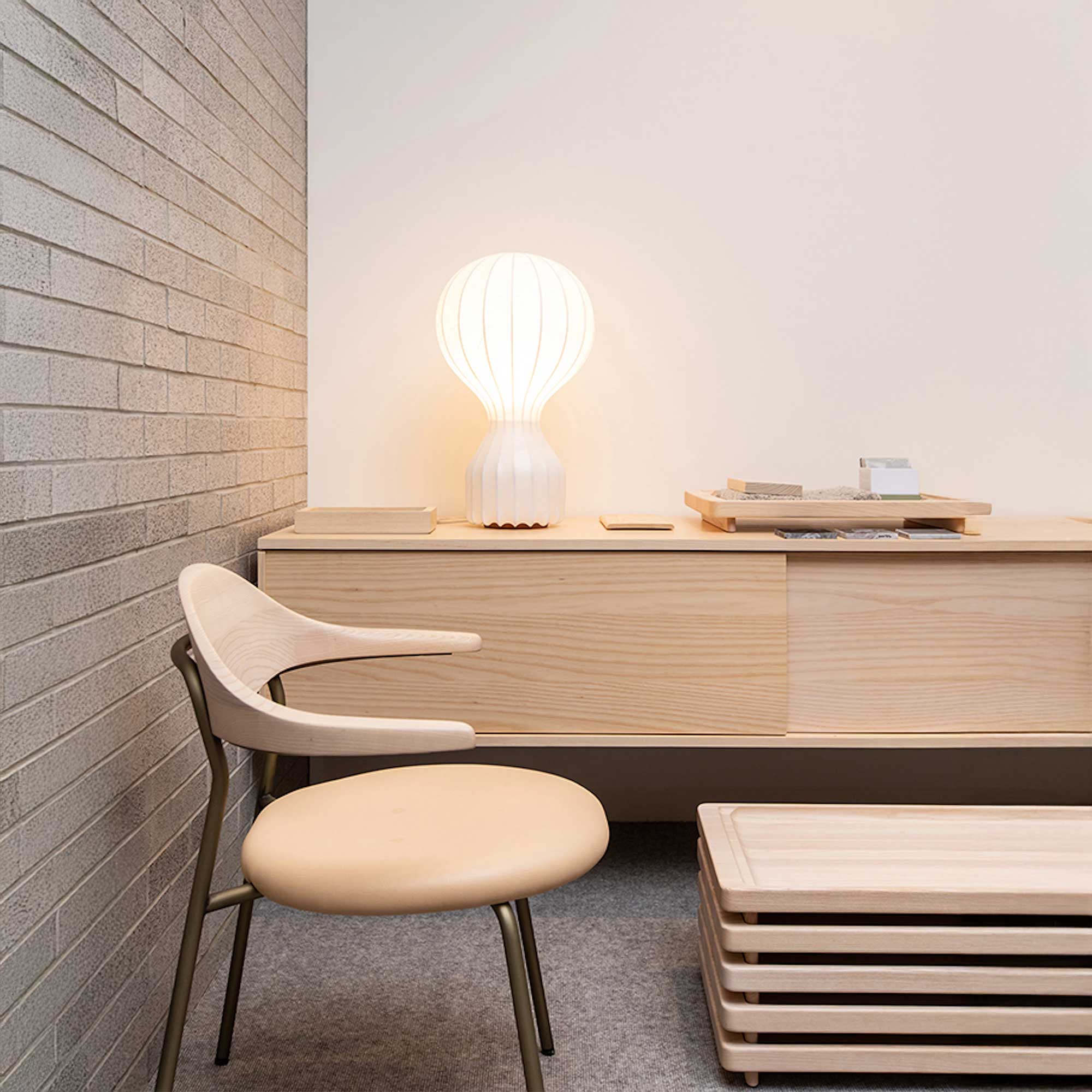 Flos Gatto E14 ikonická stolní lampa