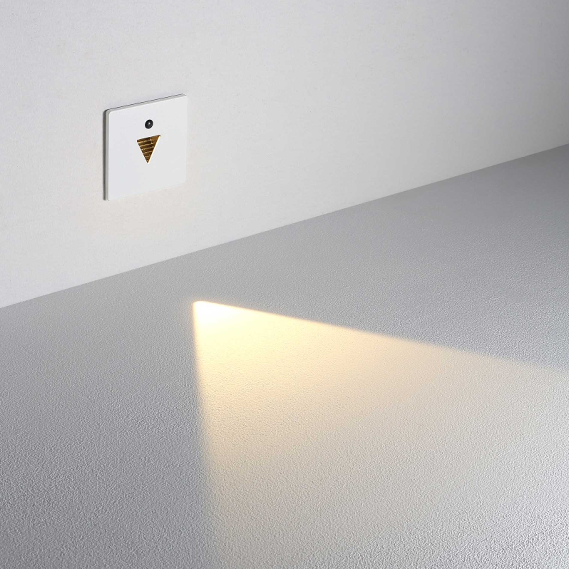 Ascend LED schodišťové zápustné svítidlo s pohybovým senzorem