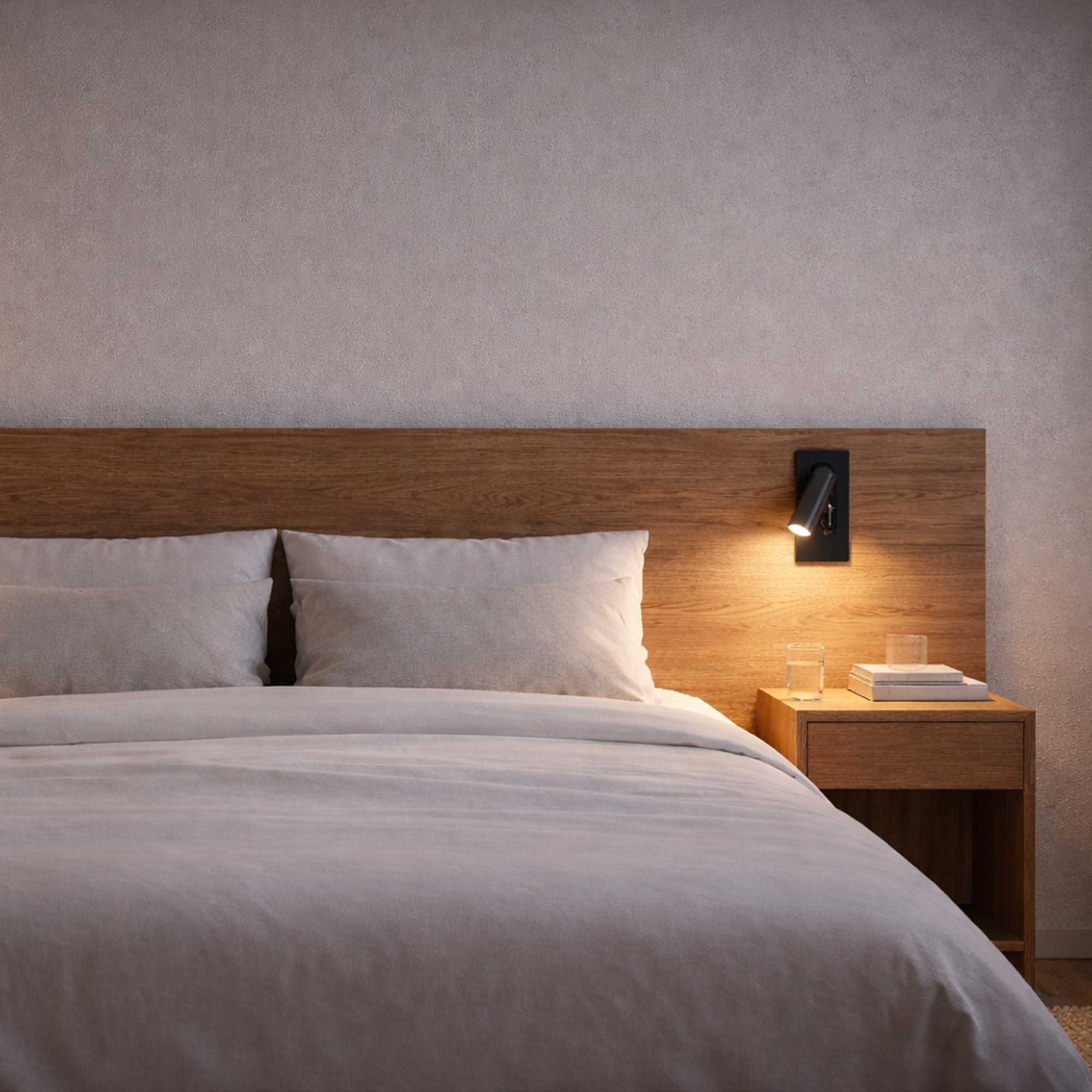 Čítacie bodové LED svietidlo zapustené do nábytkovej steny