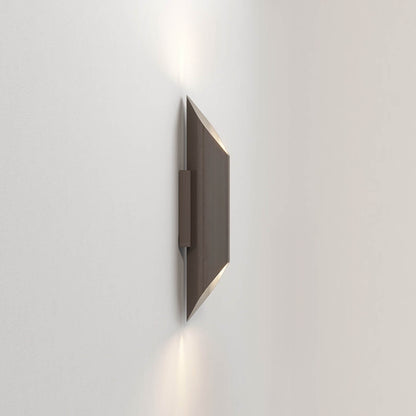 Astro Ako 420 LED přisazené svítidlo stříbrné