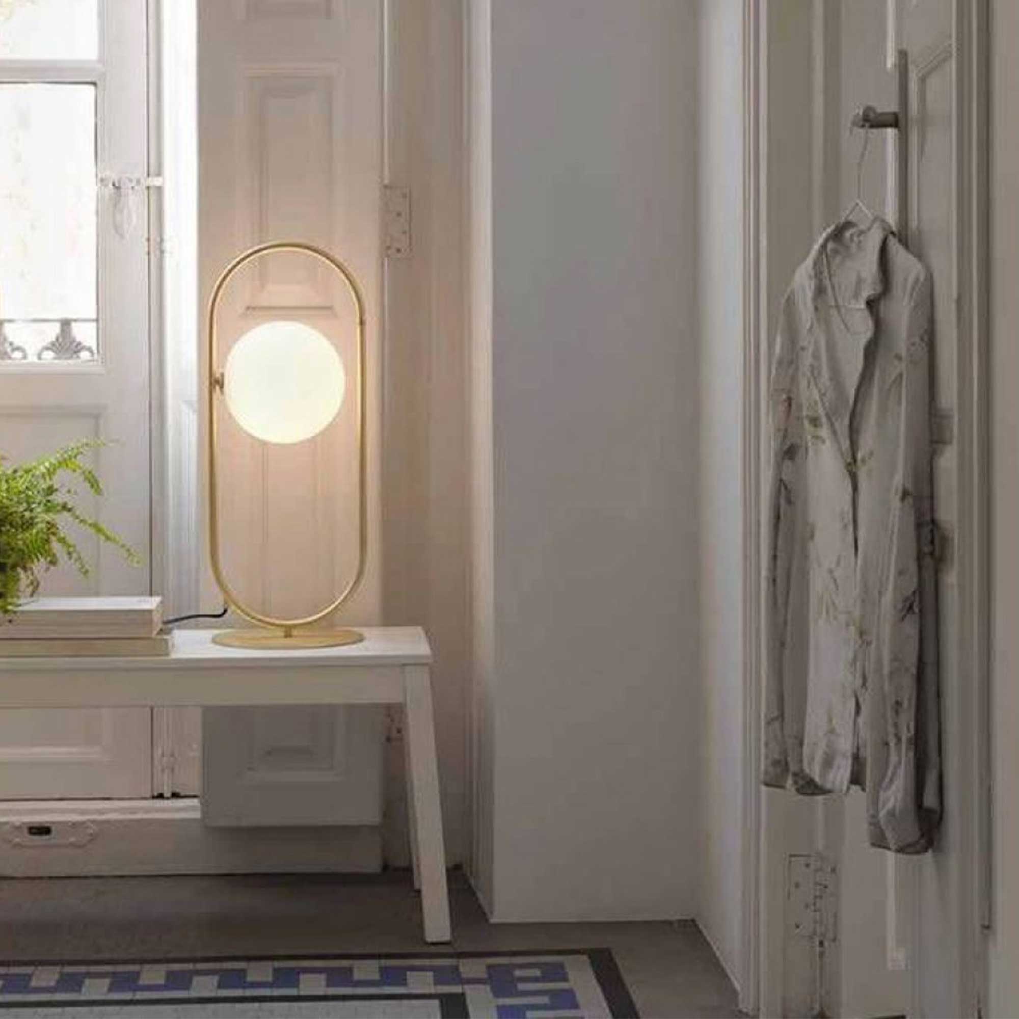 Aromas Abbacus G9 stolní svítidlo