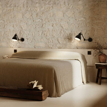 DCW éditions Lampe Gras N°204 E27 nástenné svietidlo posteľ