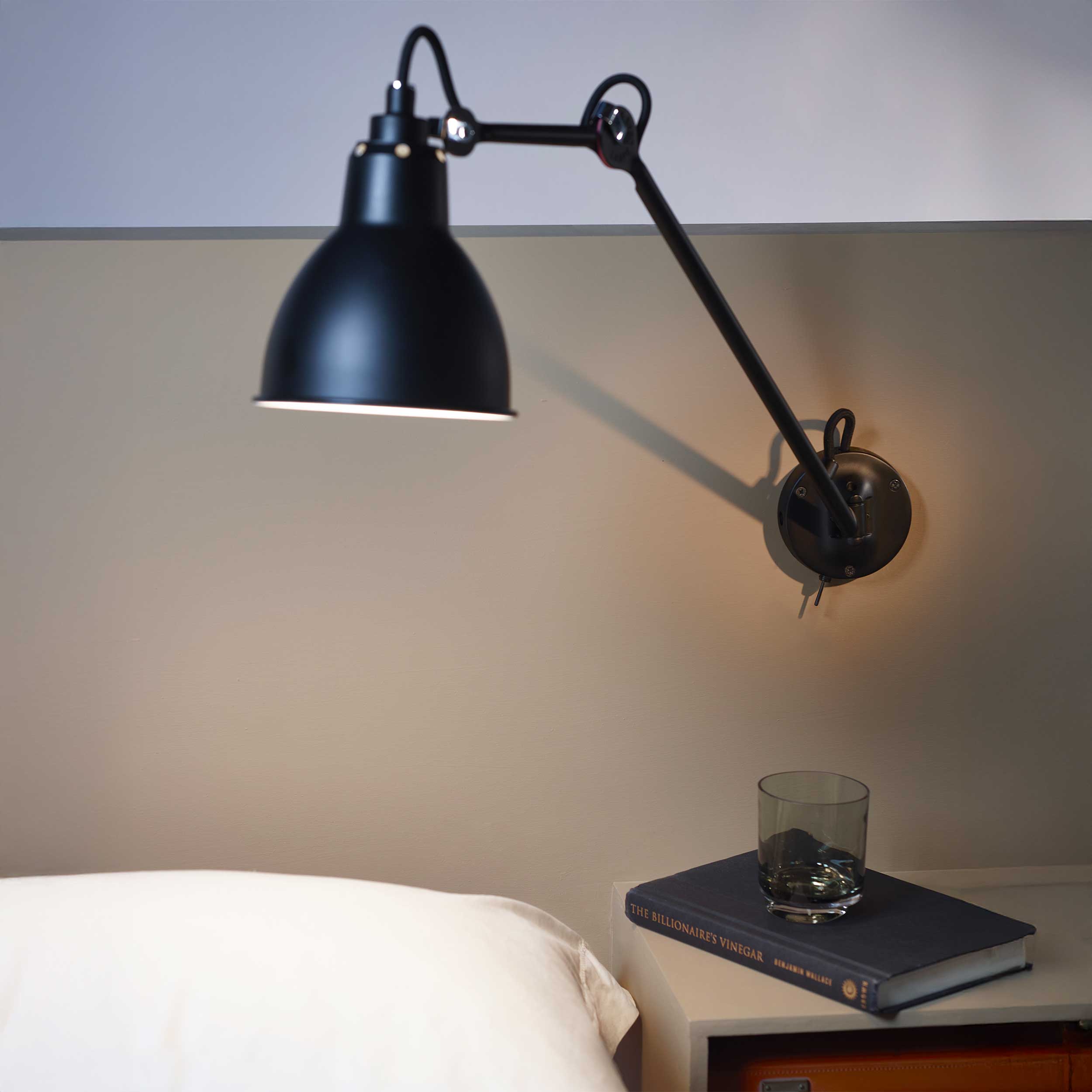 DCW éditions Lampe Gras N°122 E27 nástenná svietidlo