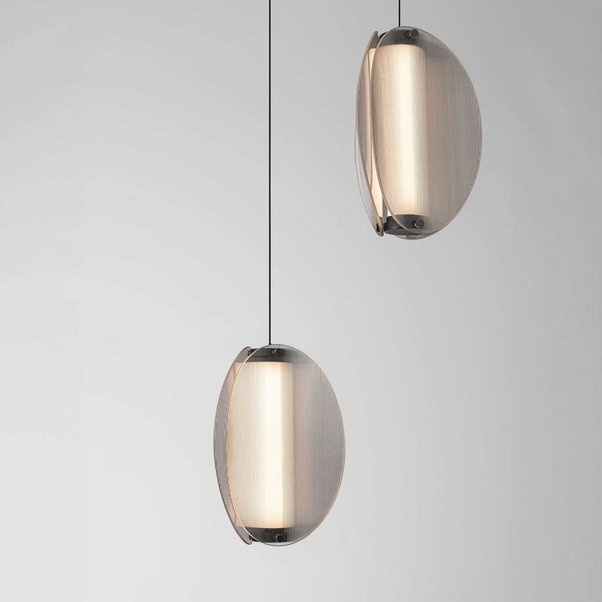 Závesné svietidlo Nova Luce Noir LED s vertikálnym smerom svietenia