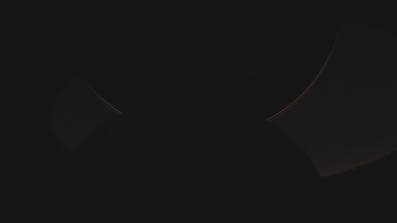 Načítajte si video: Bomma Umbra