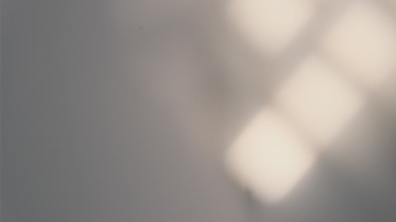 Načítajte si video: Astro Cabaret